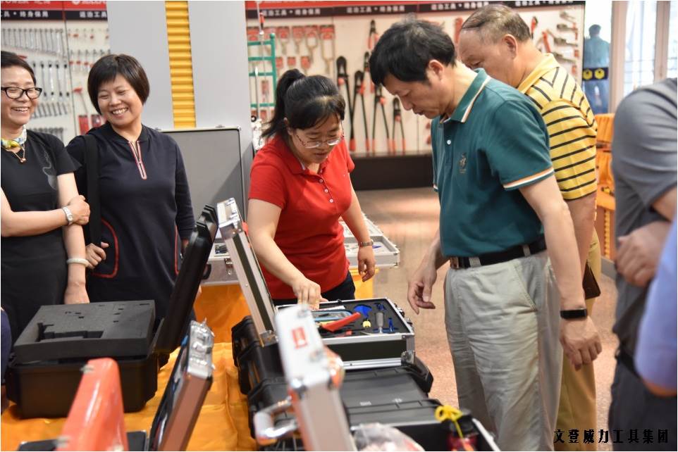 上海浦東祝橋商會領導一行訪問威力(圖1)